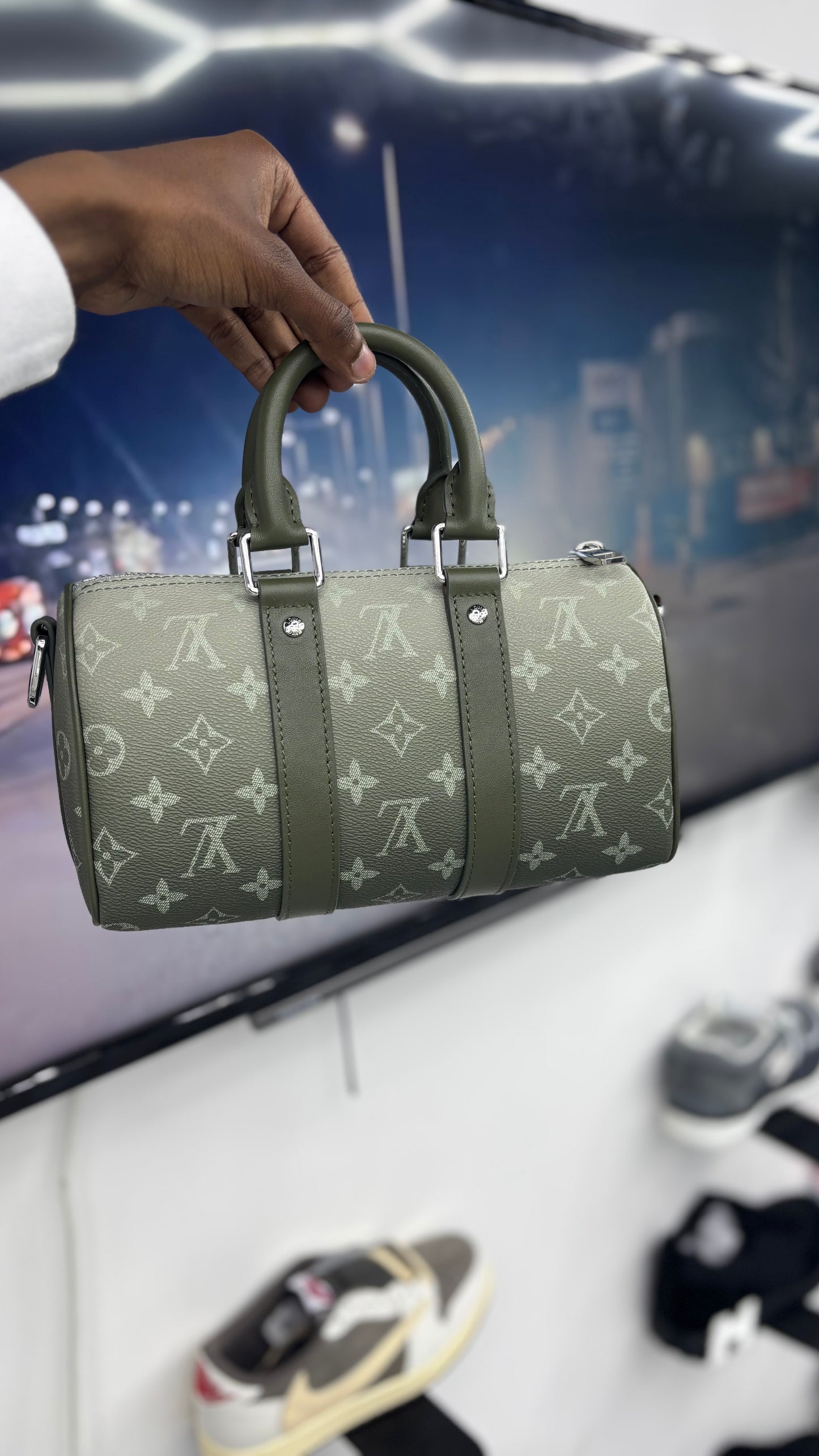 Lv Bandoulliere Bag Olive Green